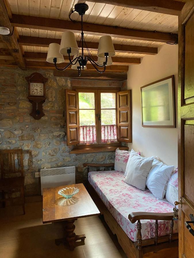 Apartamentos Rurales La Caviana Cangas de Onis Exterior photo